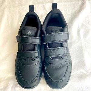 Adidas boys black shoes.      ADVANTAGE LIFESTYLE COURT TWO HOOK-AND-LOOP SHOES